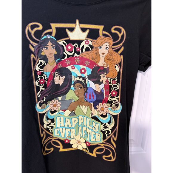 NWT Disney Princess Happily Ever After Size Medium Juniors Black T-Shirt - Picture 2 of 4